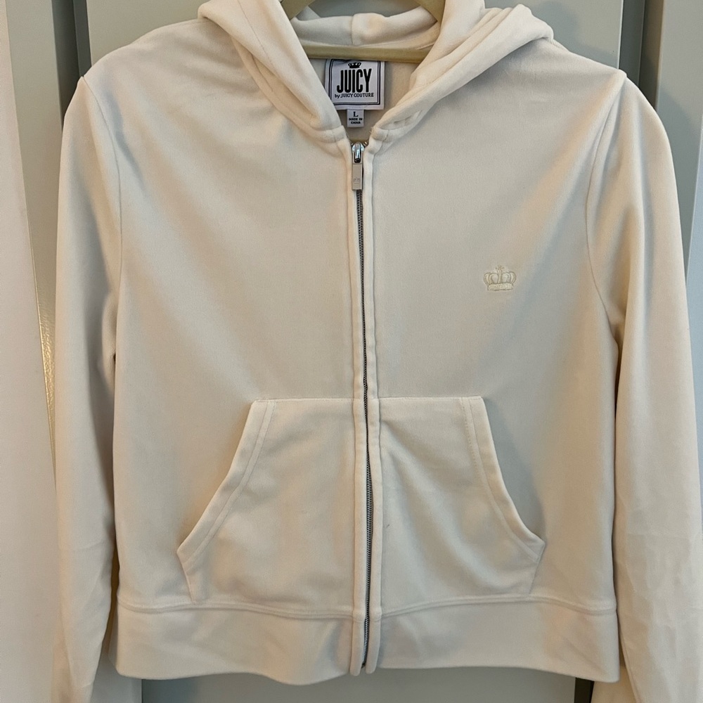 SET: Juicy Couture Ivory Velour Tracksuit
